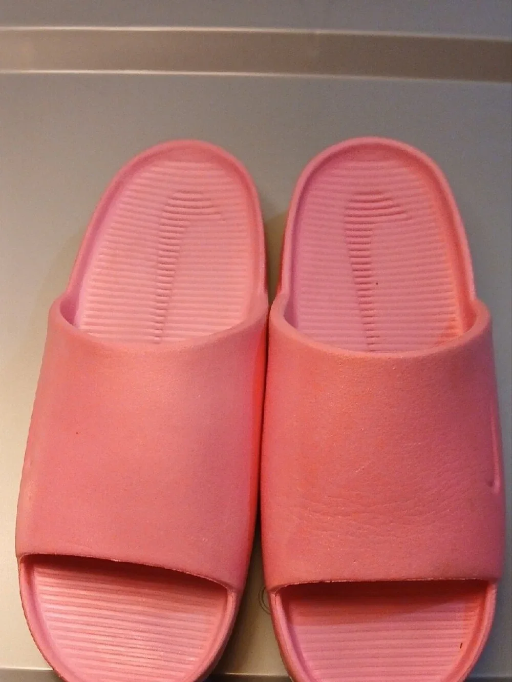 Nike easy slip